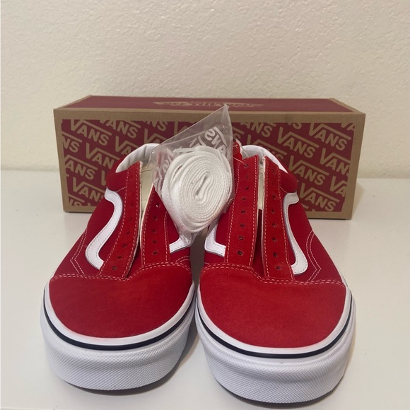 Red Vans Old School - Picture 2 of 5